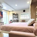 New! Cozy For Couples With Private Patio