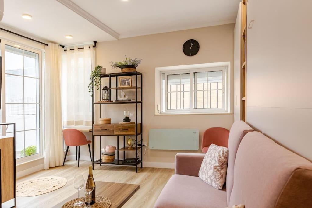 New! Cozy For Couples With Private Patio Appartement