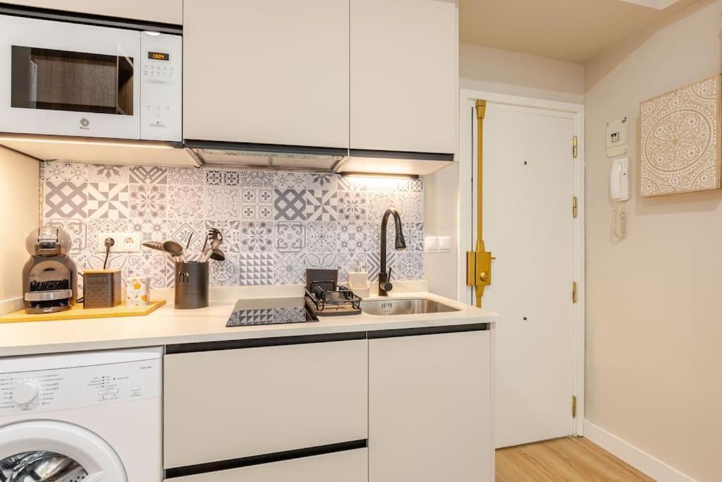 Appartement New! Cozy For Couples With Private Patio Séville