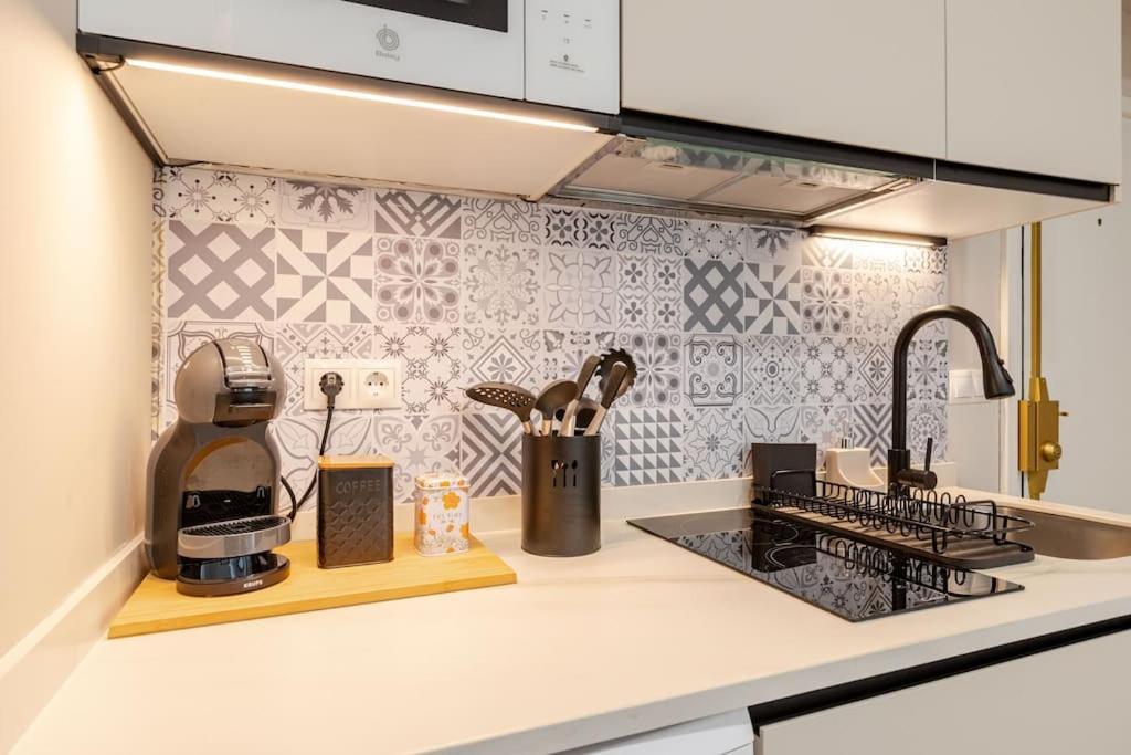 New! Cozy For Couples With Private Patio Appartement